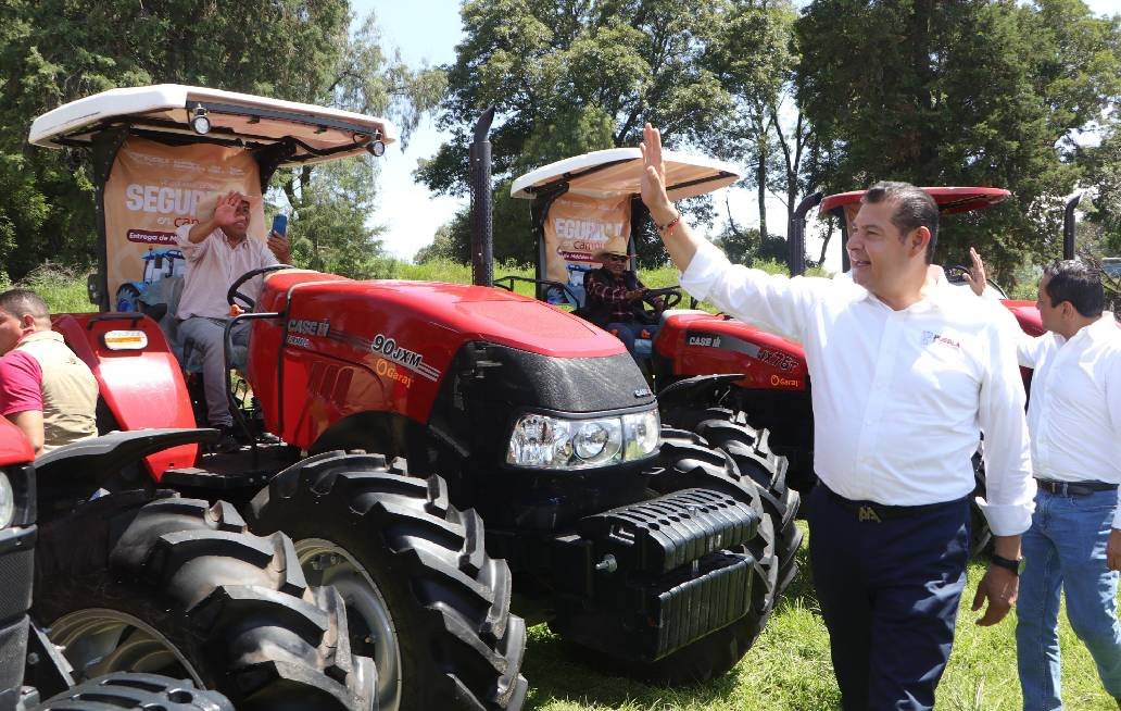 Reporta Gobierno de Puebla avance de 50% en obra comunitaria con módulos de maquinaria Reporta Gobierno de Puebla avance de 50% en obra comunitaria con módulos de maquinaria