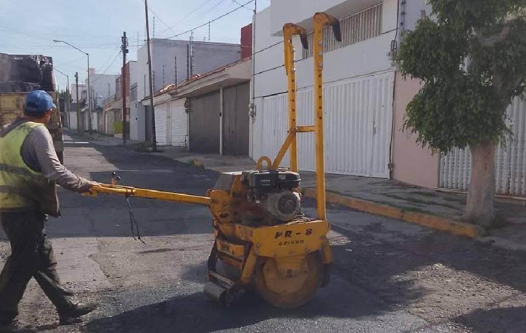 Campaña Capitalina Bacheando Puebla: atiende unidades habitacionales
