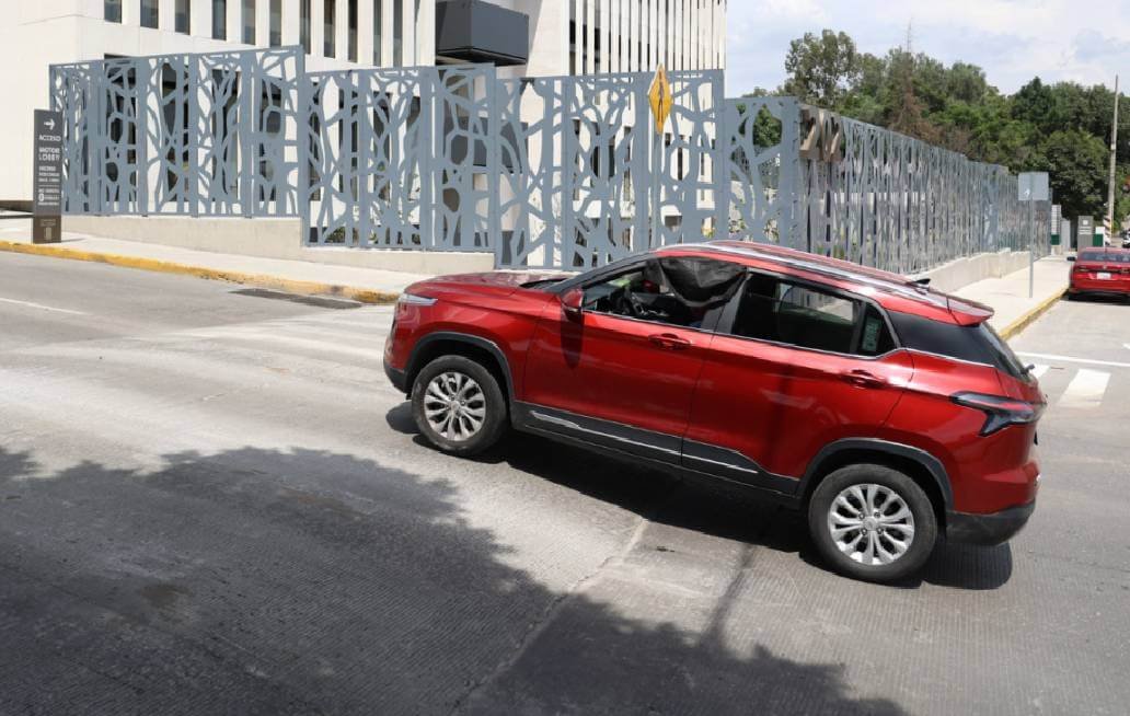 Los topes colocados frente al Congreso Estatal fueron autorizados por administración anterior: José Chedraui