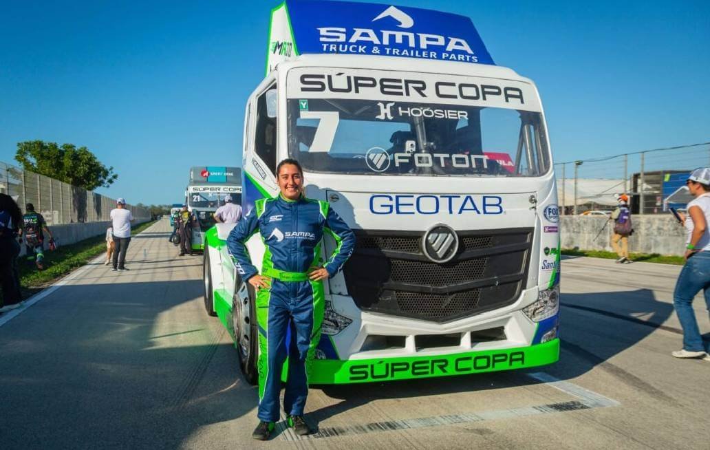 Piloto poblana, en el top 5 del campeonato de tractocamiones de la Súper Copa