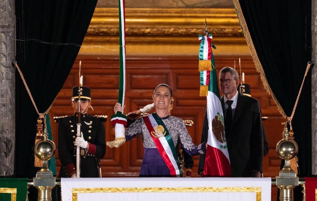 Sheinbaum, primera mujer en encabezar la ceremonia del Grito de Independencia de México