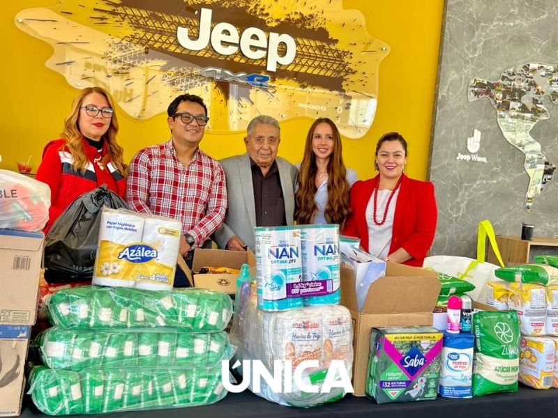 reyes huerta, sophie cltohes