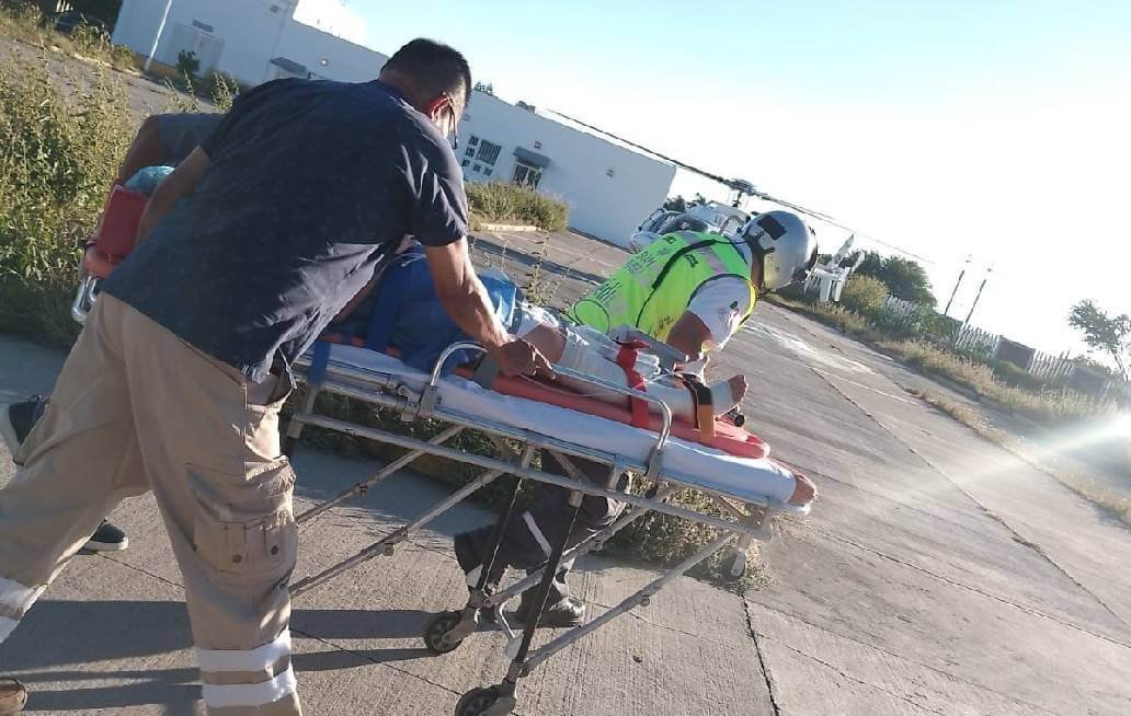 Gobierno de Puebla asegura atención médica a mujer embarazada con traslado a Tehuacán