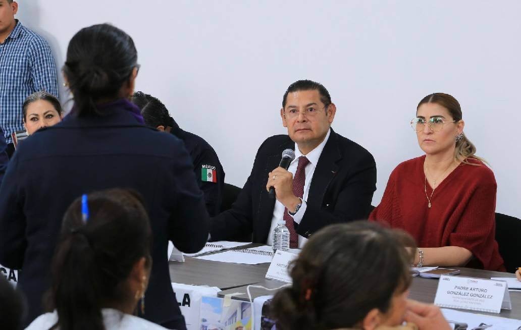 Presenta Gobierno de Puebla avances a madres buscadoras