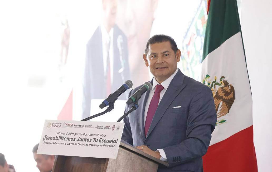 Puebla fortalece educación digital con 79 mil Becas de Conectividad en 2025