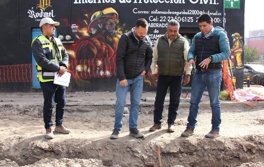 Avanza Gobierno de la Ciudad de Puebla con trabajos de rehabilitación vial en Xonaca