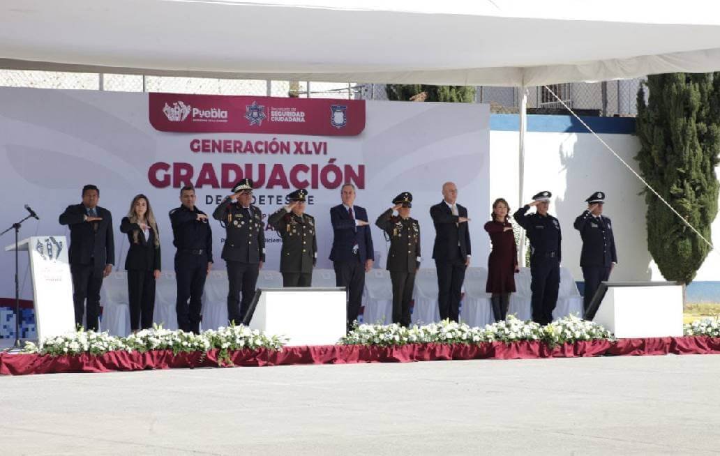  Encabeza Pepe Chedraui graduación de cadetes de la Academia