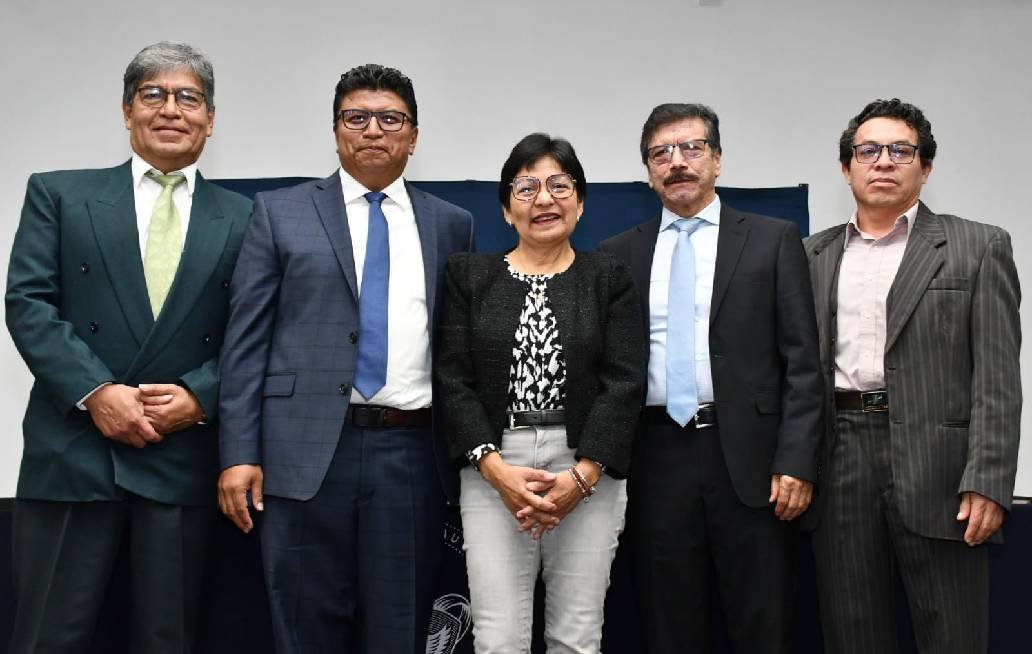Forma BUAP profesionales competentes que orientarán el futuro del país Forma BUAP profesionales competentes que orientarán el futuro del país