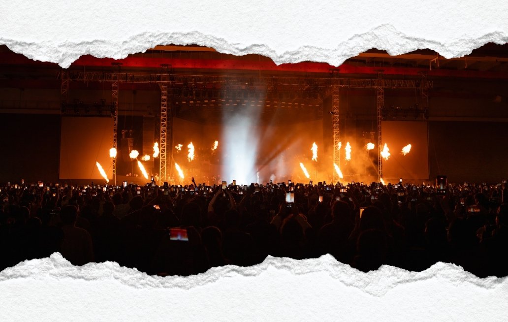 Junior H se entregó al público en el Centro Expositor