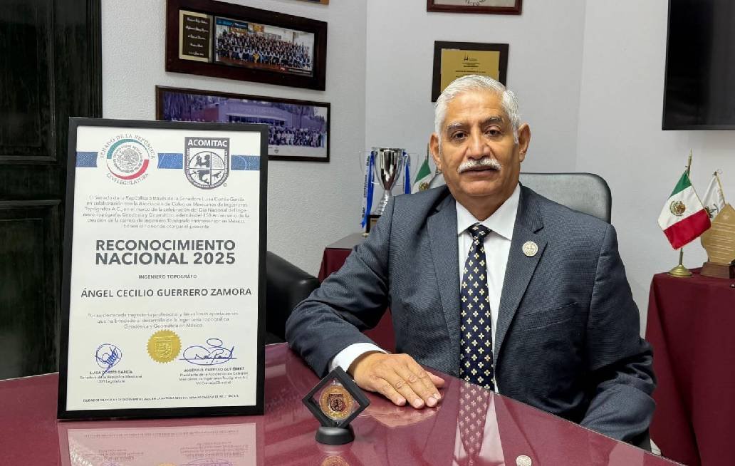 Director de Ingeniería BUAP recibe reconocimiento nacional