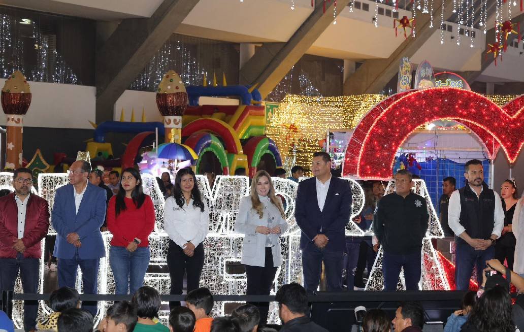 Disfrutan 300 mil personas del Festival Navideño “Por Amor a Puebla”