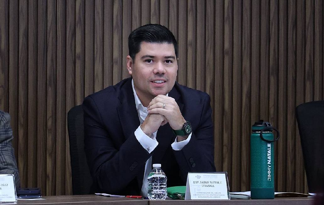 Pide PVEM hora de estacionamiento gratis en plazas y hospitales