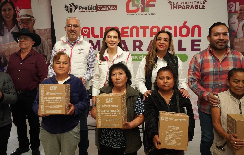 MariElise Budib brinda apoyos alimentarios a familias de San Francisco Totimehuacan