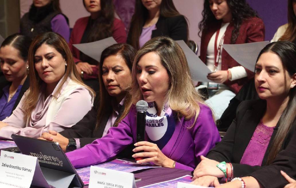  Presenta Gobierno de la Ciudad de Puebla calendario Mujeres