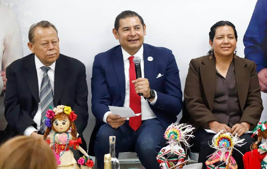 Puebla fortalece el vínculo con la comunidad migrante