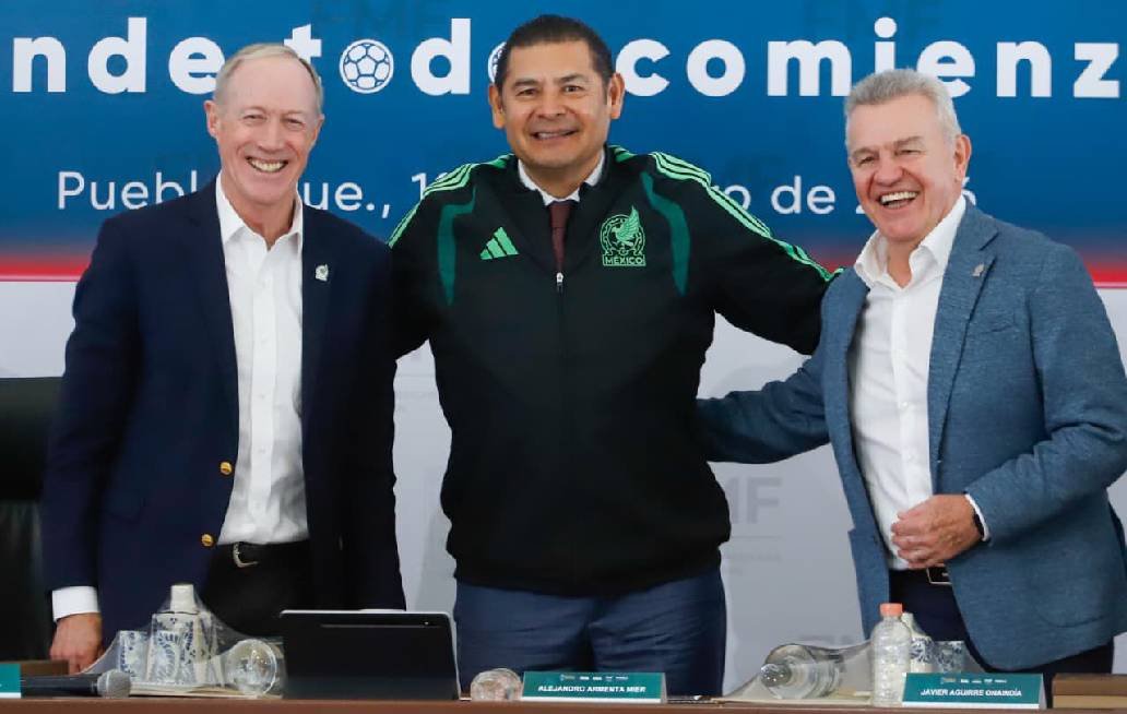 Expresa «Vasco» Aguirre su satisfacción por los partidos de preparación antes del Mundial