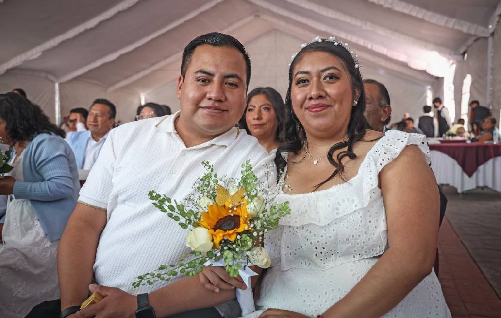 Matrimonios colectivos fortalecen la unión familiar en Cuautlancingo