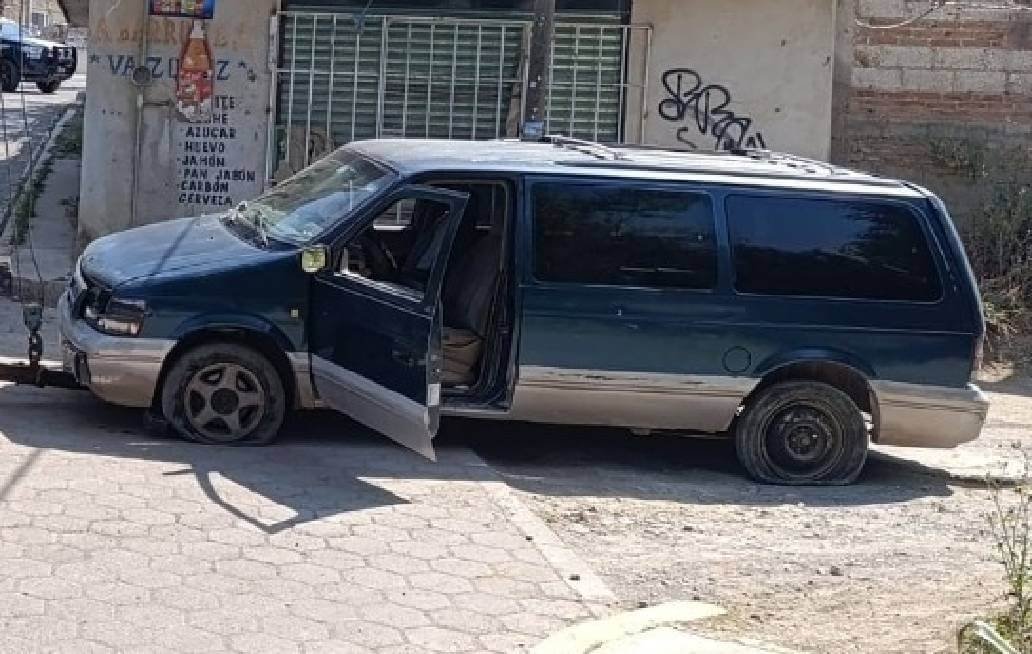 Aseguran a tres masculinos tras persecución en límites de Cuautlancingo y San Pedro Cholula Aseguran a tres masculinos tras persecución en límites