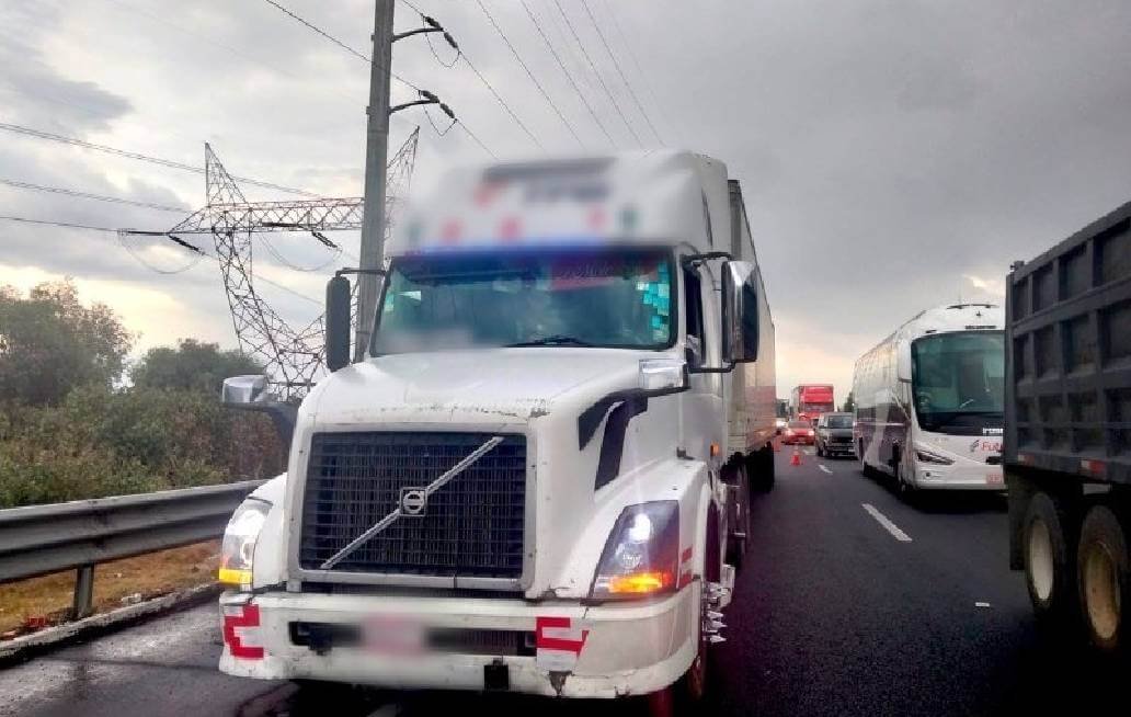 En Huejotzingo, Seguridad Pública Estatal recupera tractocamión robado En Huejotzingo, Seguridad Pública Estatal recupera tractocamión