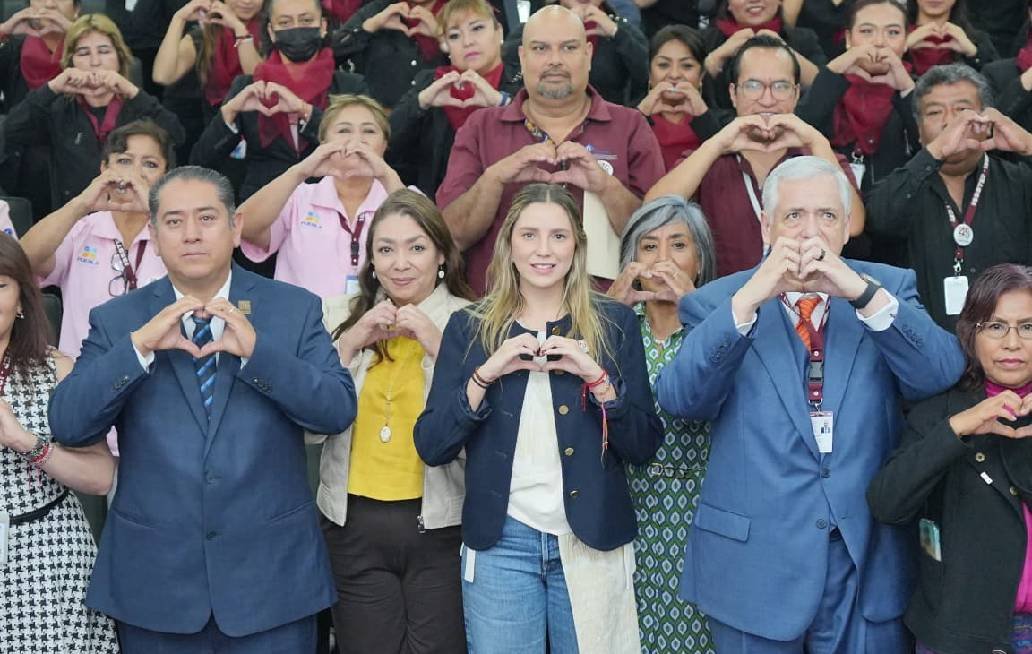 Secretaría de Desarrollo Turístico entrega Distintivo H a ISSSTEP Secretaría de Desarrollo Turístico entrega Distintivo H a ISSSTEP