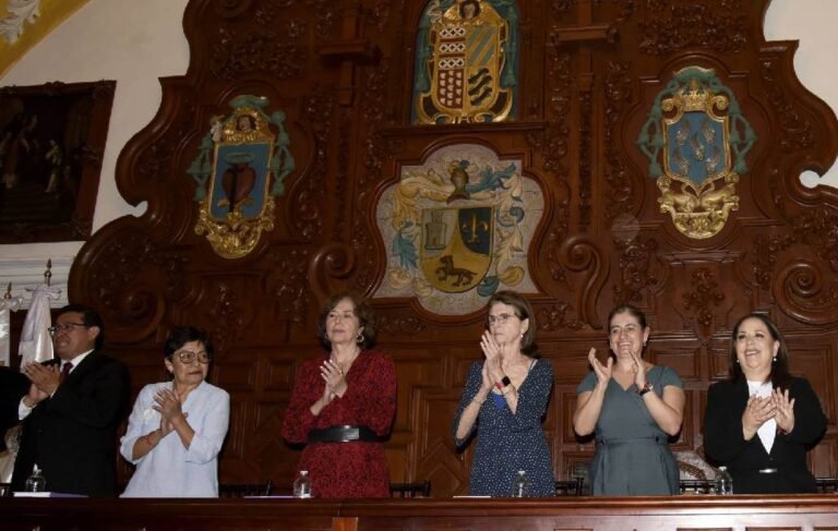 Apelan científicas mexicanas en la BUAP a impulsar el pensamiento científico en las jóvenes