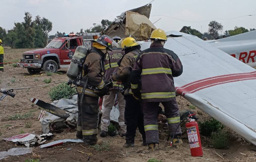Cae aeronave en Xalmomilulco tras despegar de aeropuerto de Huejotzingo Cae aeronave en Xalmomilulco tras despegar de aeropuerto de Huejotzingo