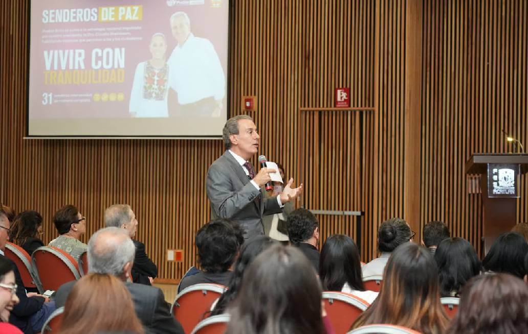 Chedraui participa en coloquio internacional de la UNAM sobre gobernanza Chedraui participa en coloquio internacional de la UNAM sobre gobernanza