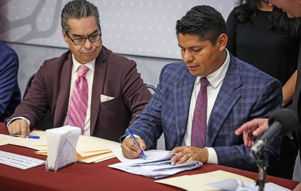 Gobierno de Cuautlancingo firma convenio para regularización de vivienda Gobierno de Cuautlancingo firma convenio para regularización