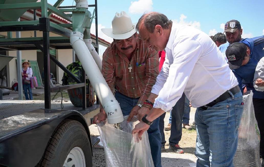 Inicia entrega de frijol negro para programas del Sistema Estatal DIF Inicia entrega de frijol negro para programas del Sistema Estatal DIF