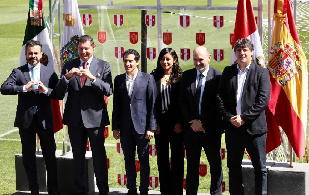 Presentan el partido entre la Selección de España y Perú Presentan el partido entre la Selección de España y Perú