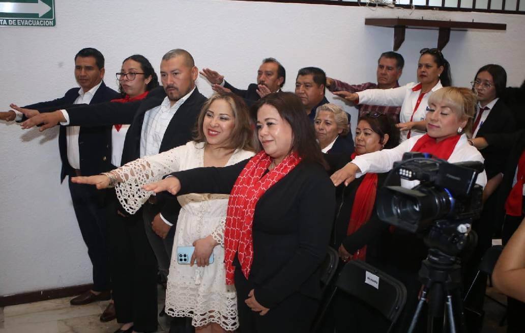 Rinde protesta delegados regionales de la Fundación Colosio filial Puebla Rinde protesta delegados regionales de la Fundación Colosio