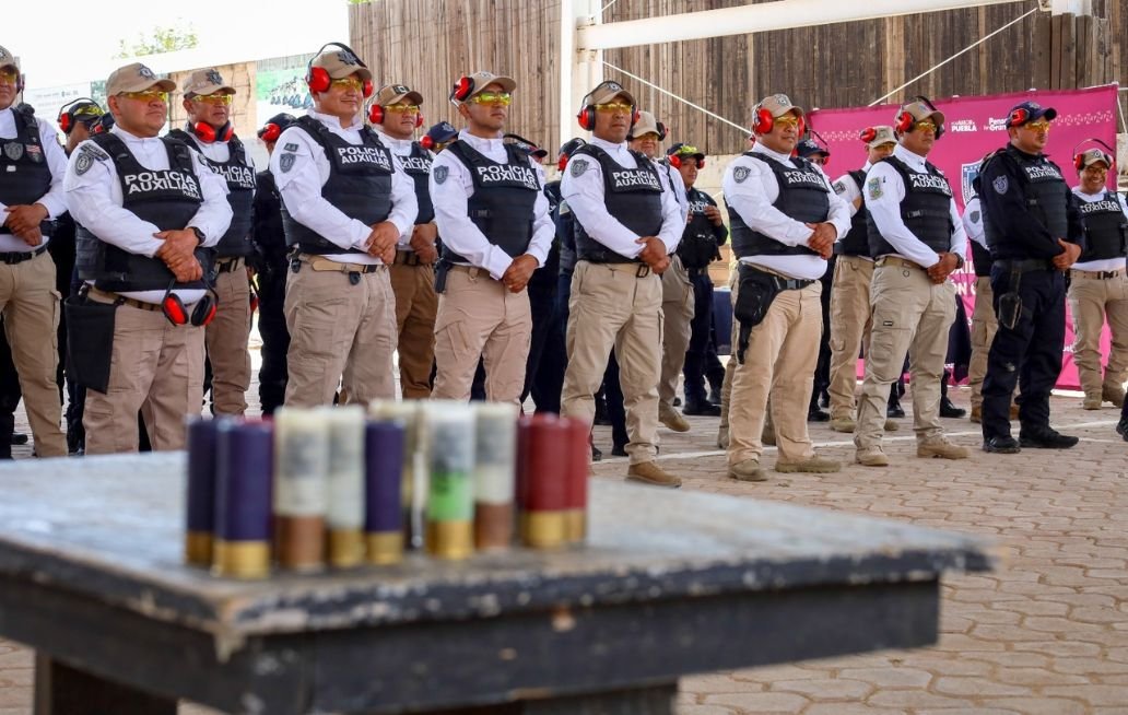 Policía Auxiliar de Puebla refuerza habilidades operativas en prácticas de tiro Policía Auxiliar de Puebla refuerza habilidades operativas en prácticas de tiro