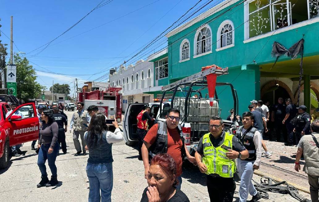 Activan protocolos en Cuautlancingo tras explosión junto a baños públicos El Calvario Activan protocolos en Cuautlancingo tras explosión junto