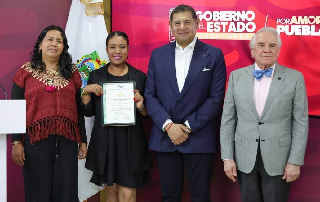 Mezcal poblano, líder nacional al sumar 118 municipios con denominación de origen Mezcal poblano, líder nacional al sumar 118 municipios