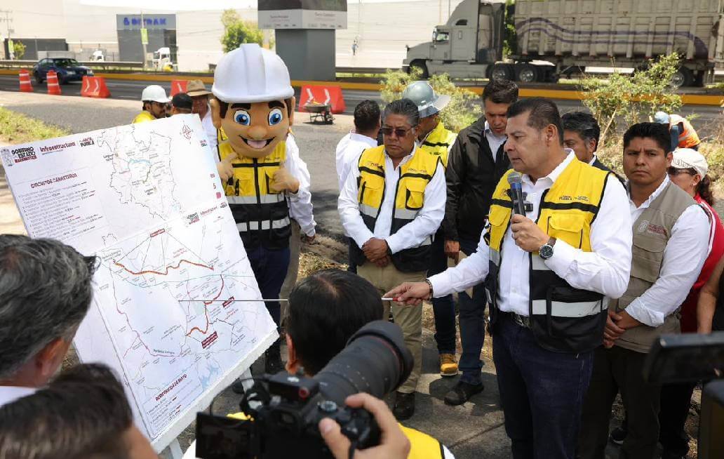 Tras 40 años de abandono, Gobierno de Puebla concreta bienestar y dignifica vialidades