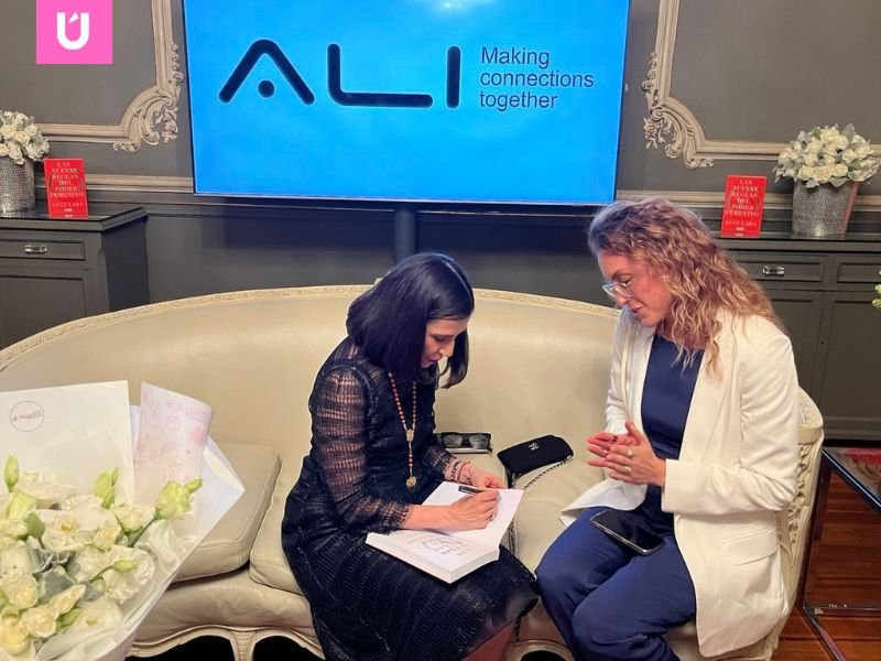 Lucy Lara presentó en Puebla las 65 nuevas reglas del poder femenino