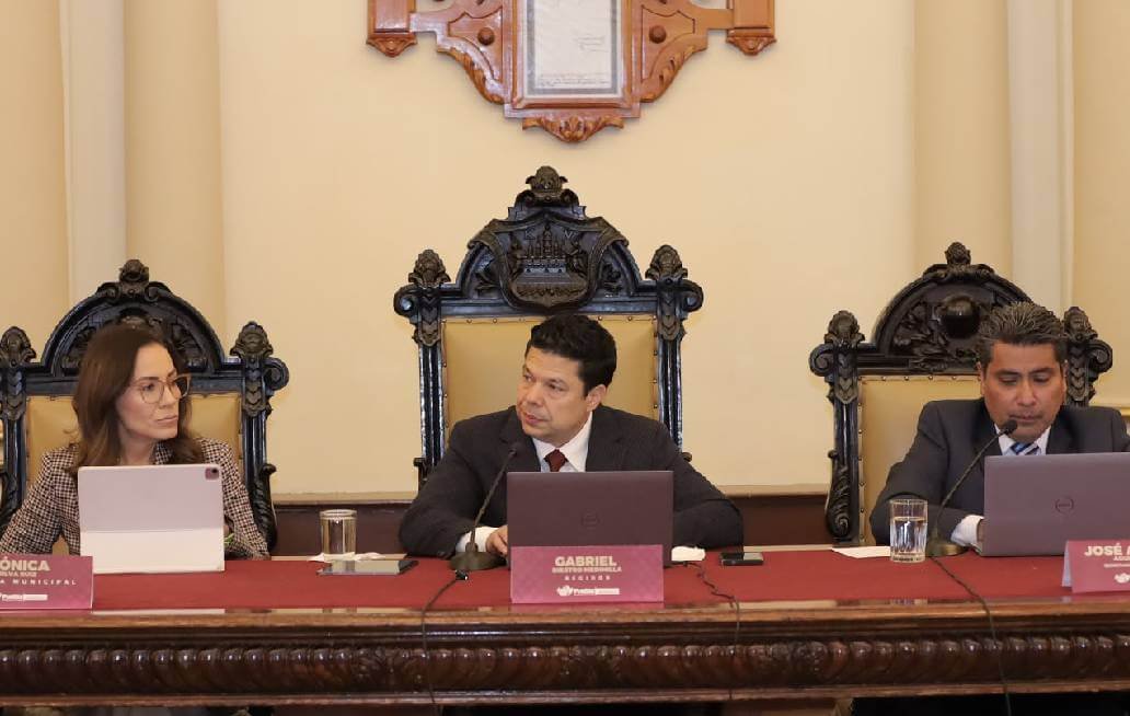 Aprueban jubilaciones a trabajadoras y trabajadores del Ayuntamiento de Puebla Aprueban jubilaciones a trabajadoras y trabajadores del Ayuntamiento