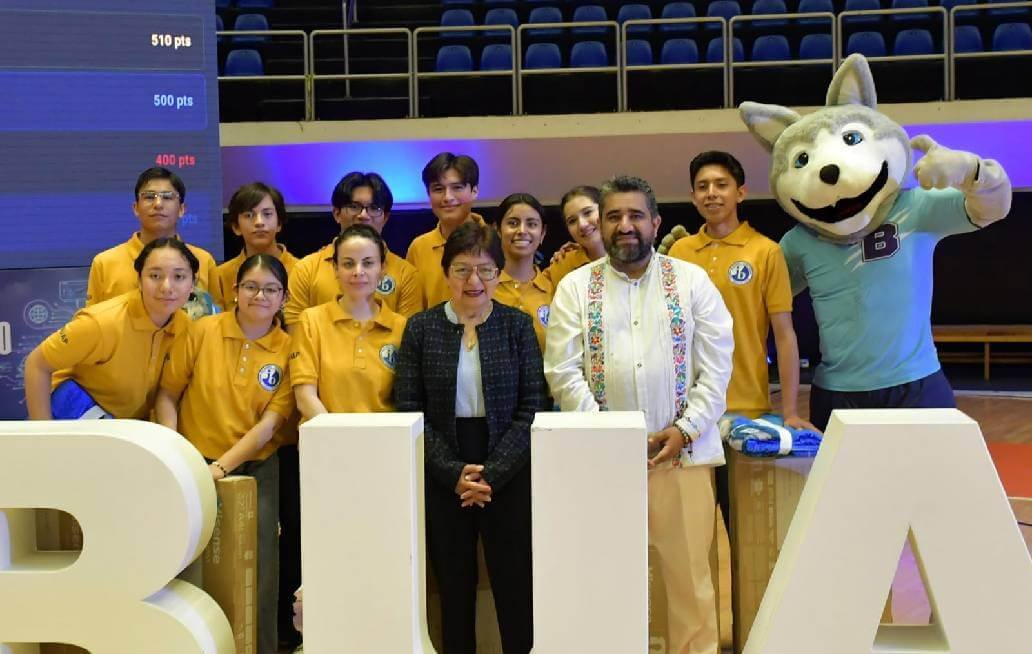 Bachillerato 5 de Mayo gana Olimpiada del Conocimiento BUAP