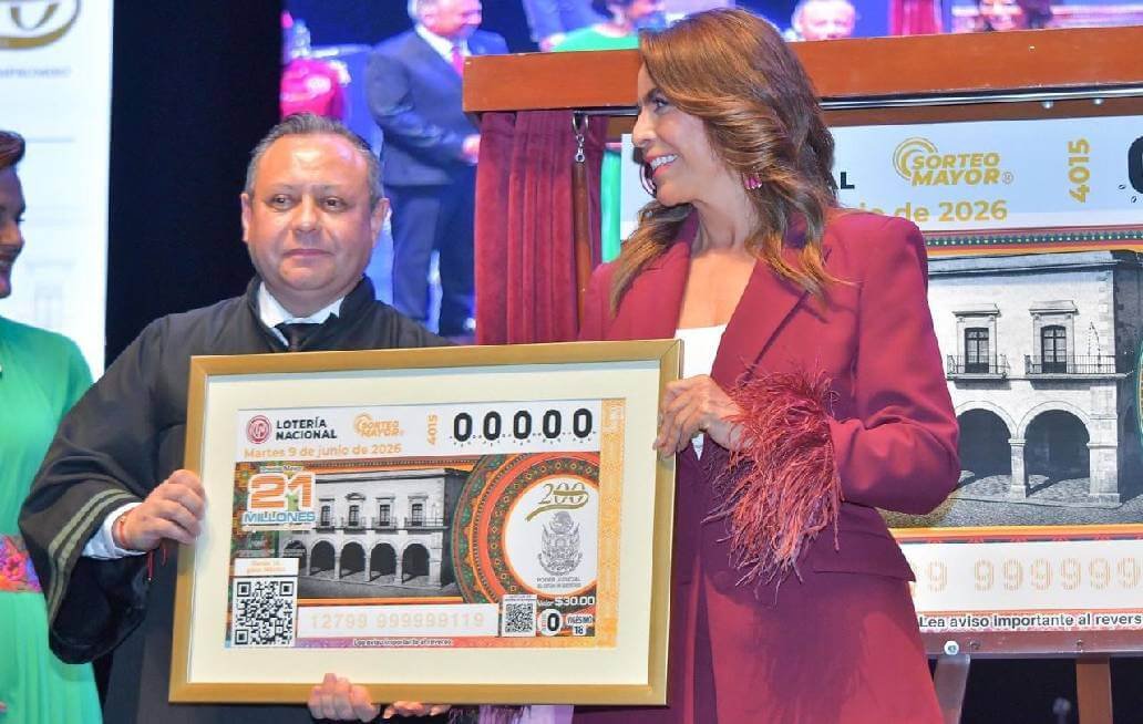  Con billete de Lotería celebran relevancia histórica