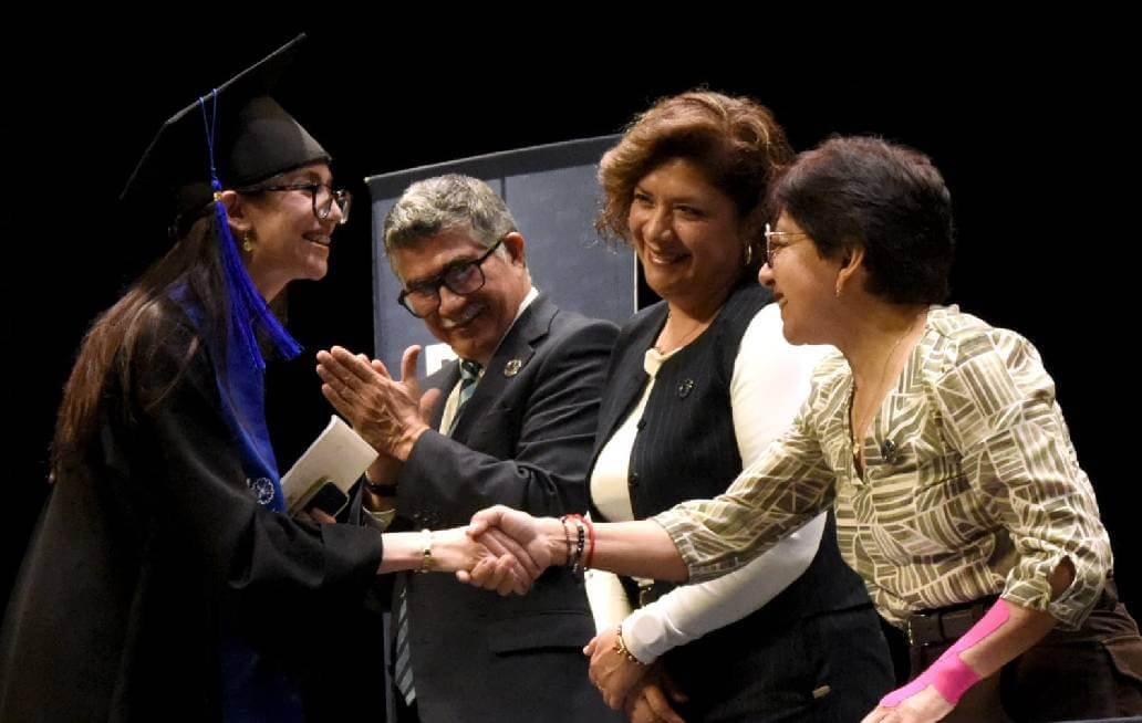 Egresados en Biotecnología BUAP llevan en su ADN profesional