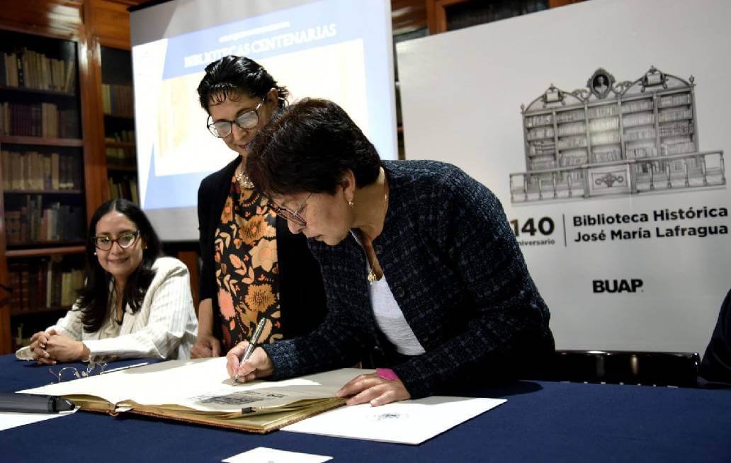 Inaugura Rectora Lilia Cedillo el Coloquio Internacional
