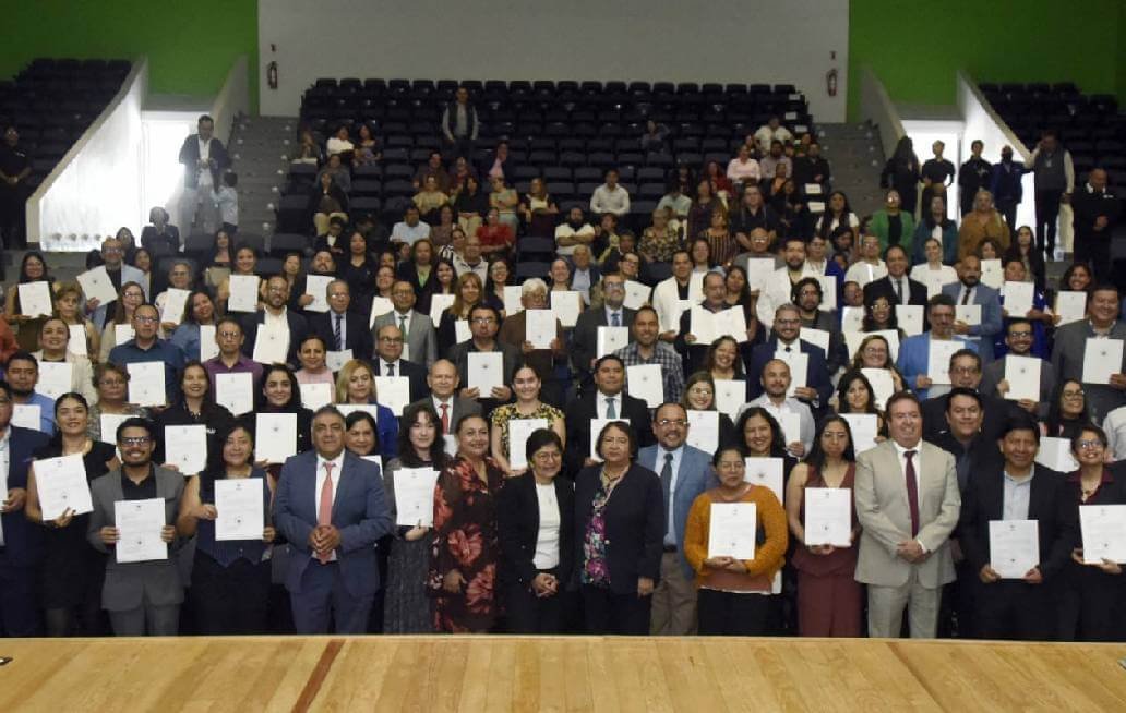 Otorga la Rectora Lilia Cedillo Ramírez 150 definitividades