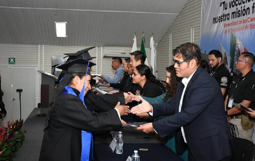 Celebra UCIPS graduación de estudiantes de Educación Media Superior y Posgrado Celebra UCIPS graduación de estudiantes
