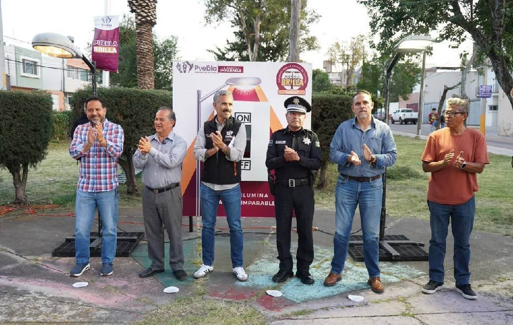 Con Puebla Brilla, Gobierno de Pepe Chedraui moderniza al 100 por ciento el alumbrado público en la colonia Reforma Con Puebla Brilla, Gobierno de Pepe Chedraui moderniza