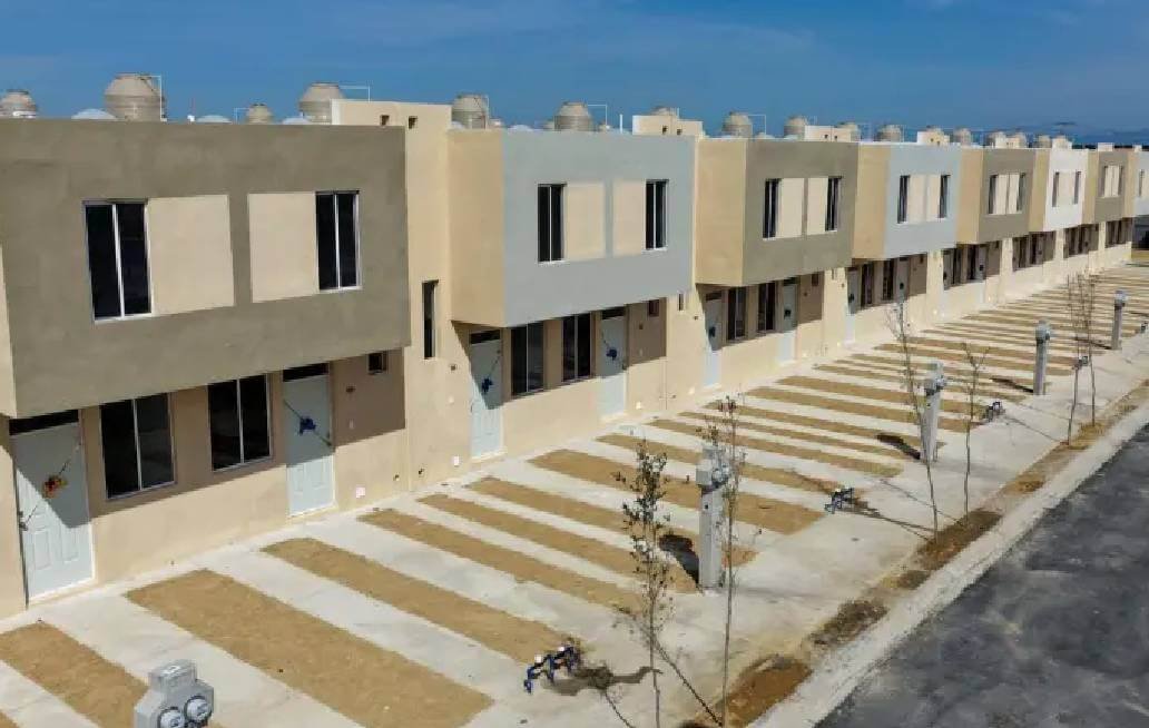 Construirán 50 mil viviendas populares en Puebla