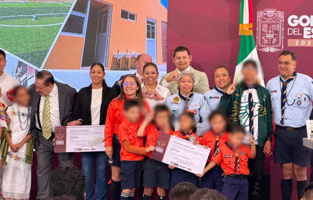 Entrega Gobierno del Estado apoyos de Obra Comunitaria para cultura y desarrollo Entrega Gobierno del Estado apoyos de Obra Comunitaria para cultura y desarrollo