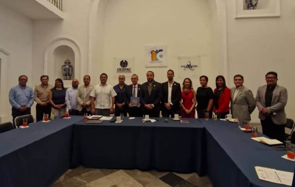 Establecen Colegio de Ingenieros Civiles y Canaco acuerdos