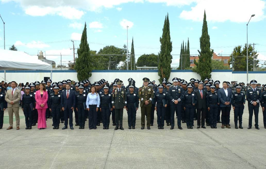 Gradúa gobierno de Pepe Chedraui a 55 cadetes de la Academia