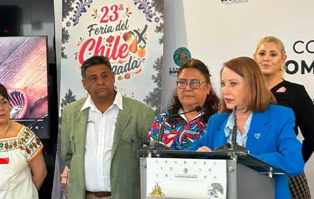 Presentan en el Senado de la República la Feria del Chile en Nogada