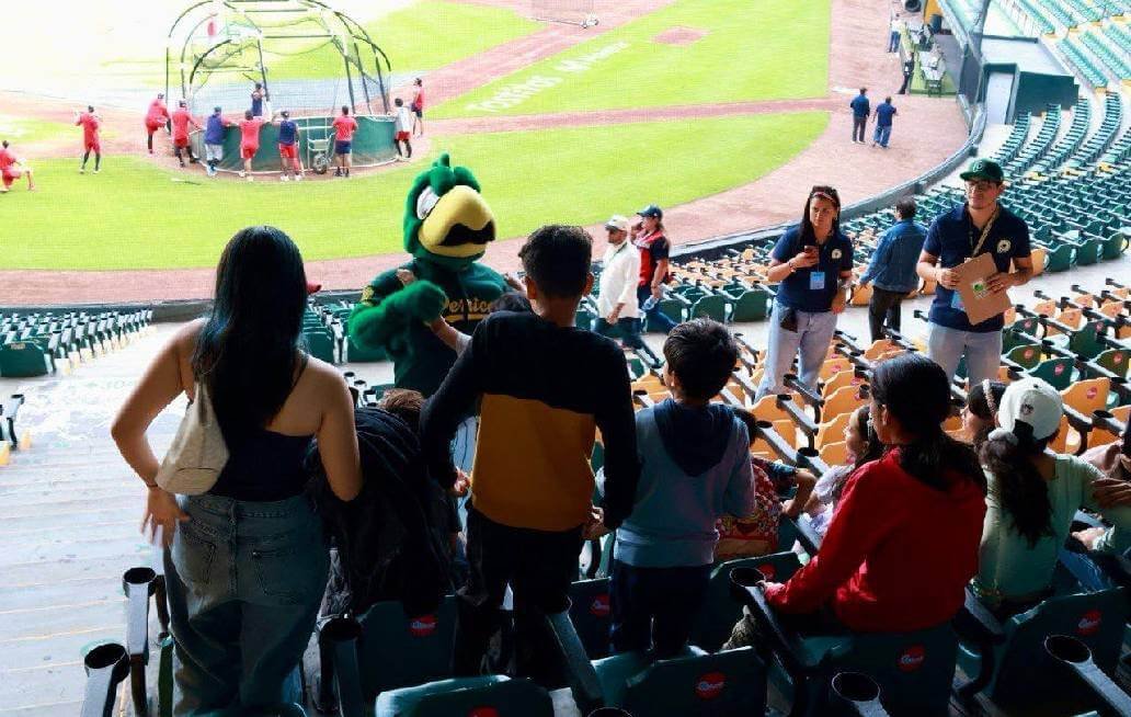 Realiza Gobierno de Pepe Chedraui clínica deportiva con Pericos de Puebla Realiza Gobierno de Pepe Chedraui clínica deportiva